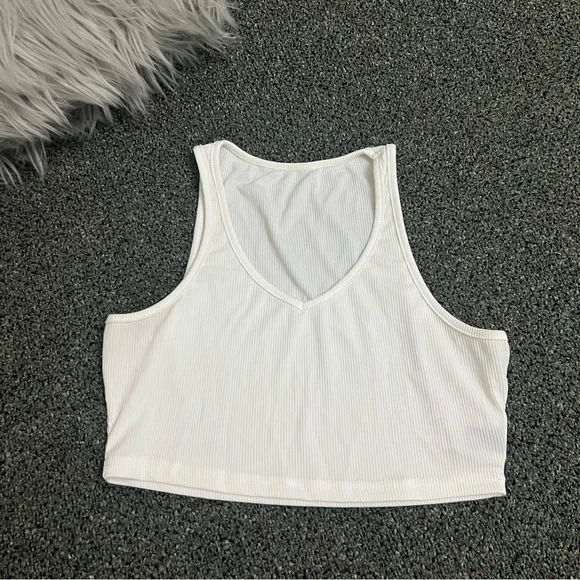 SHEIN White High Neck V-Neck Cropped Basic Ribbed Tank Top Casual Cute Shirt M - Picture 10 of 13